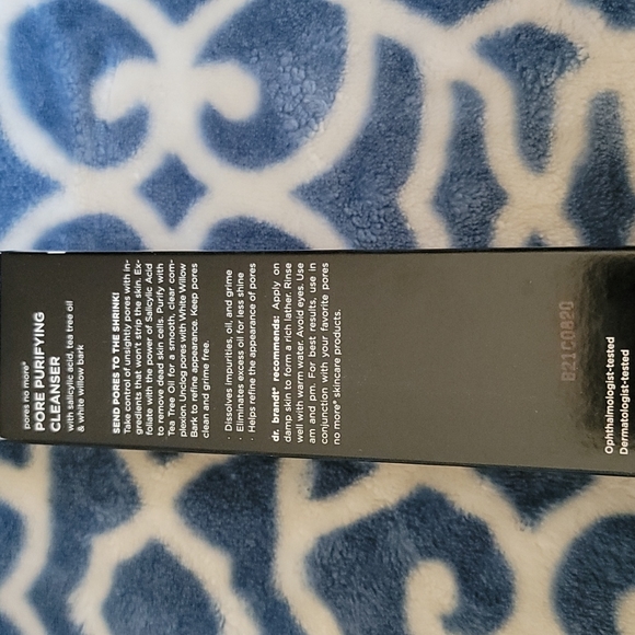 Dr. Brandt cleanser - Picture 2 of 4